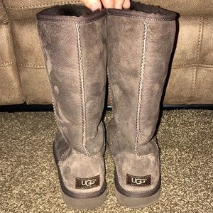 Gently used UGG Boots Size 6